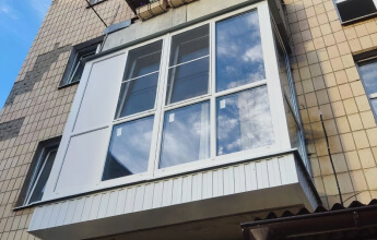 Наши выполненные работы по остеклению балконов