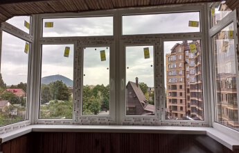 Наши выполненные работы по остеклению балконов